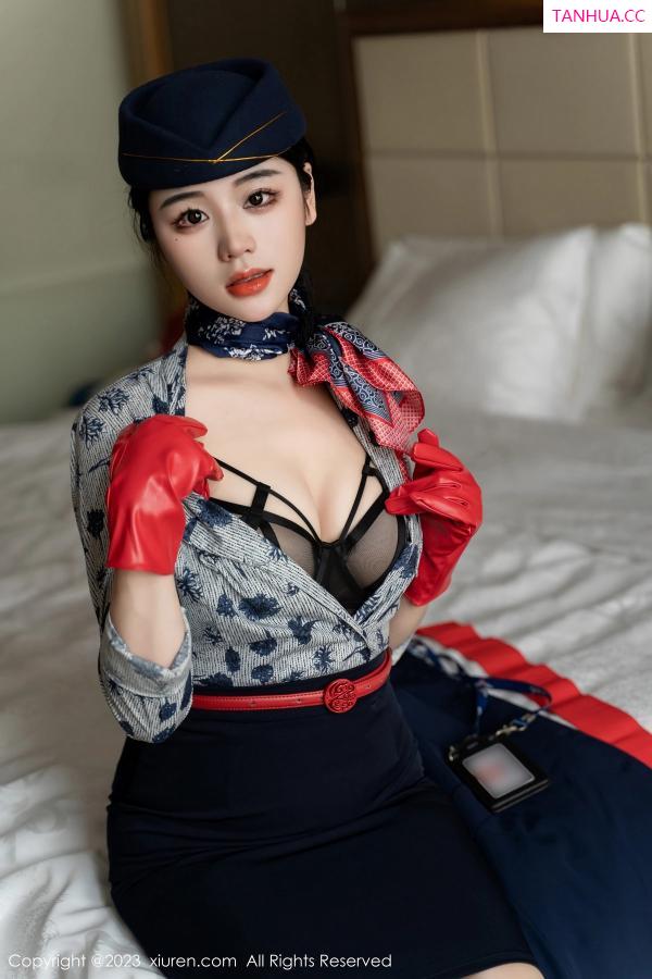   [XiuRen]高清写真图 2023.05.24 No.6790 汐汐爱吃草莓 制服美臀第15张图片